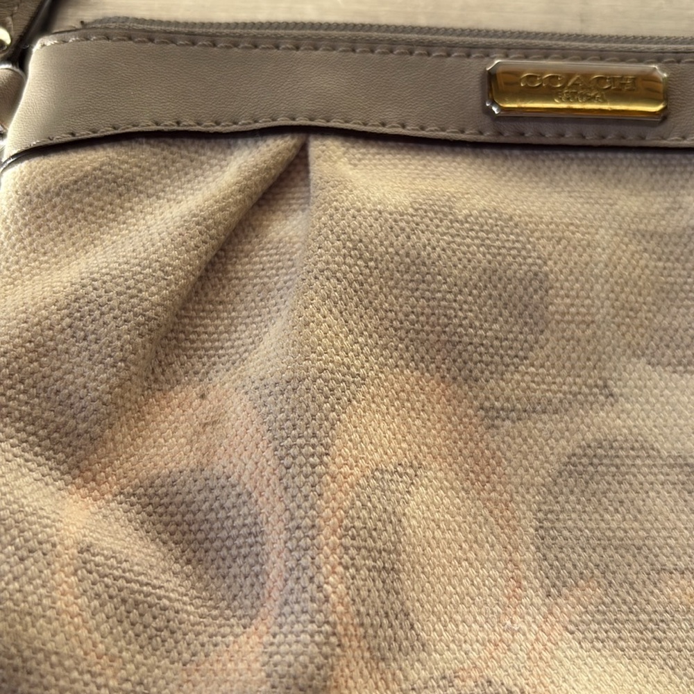 SOLD❣️❣️Vintage Y2K Coach Canvas Monogrammed Wristlet/Wallet💕 - Picture 4 of 11